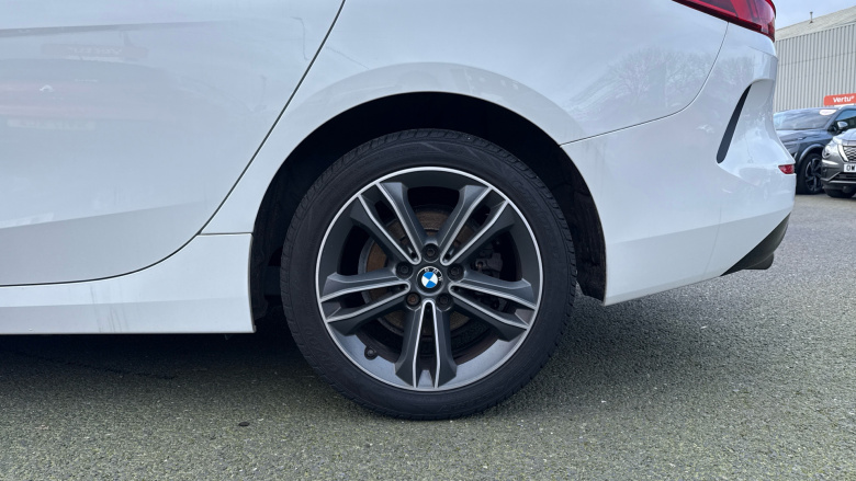 BMW 2 Series 218i [136] Sport 4dr [Live Cockpit Professional] Petrol Saloon